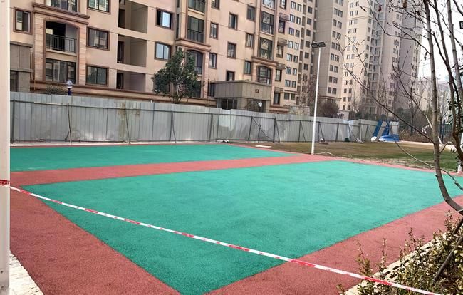 運動場塑膠地坪