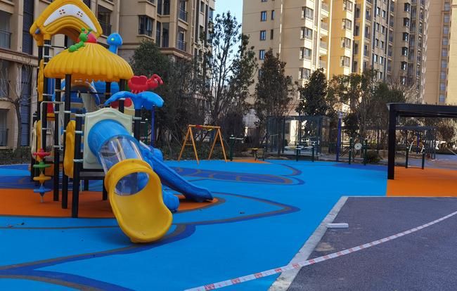 運(yùn)動場塑膠地坪